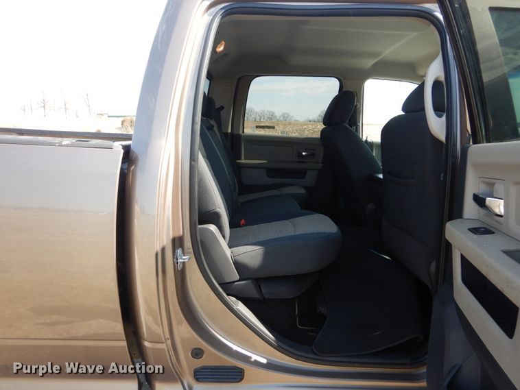 image for item GT9666 2010 Dodge Ram 2500HD  Crew Cab pickup truck