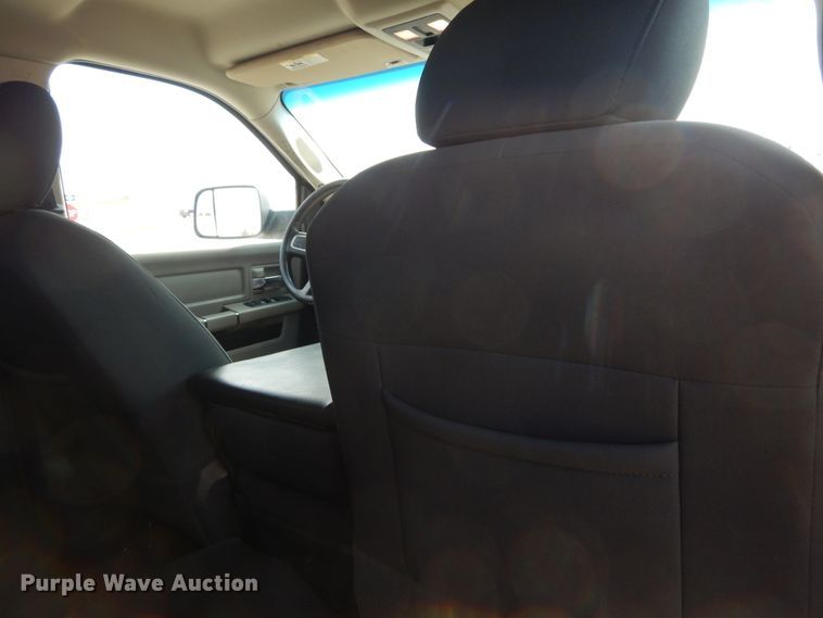 image for item GT9666 2010 Dodge Ram 2500HD  Crew Cab pickup truck