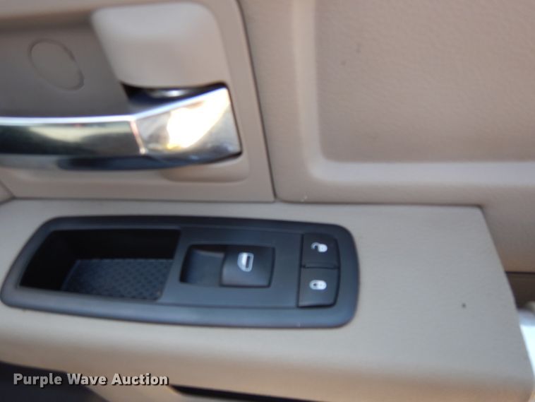 image for item GT9666 2010 Dodge Ram 2500HD  Crew Cab pickup truck