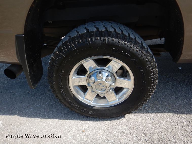 image for item GT9666 2010 Dodge Ram 2500HD  Crew Cab pickup truck