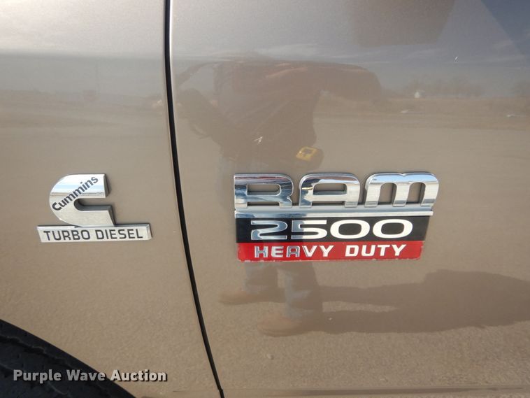 image for item GT9666 2010 Dodge Ram 2500HD  Crew Cab pickup truck