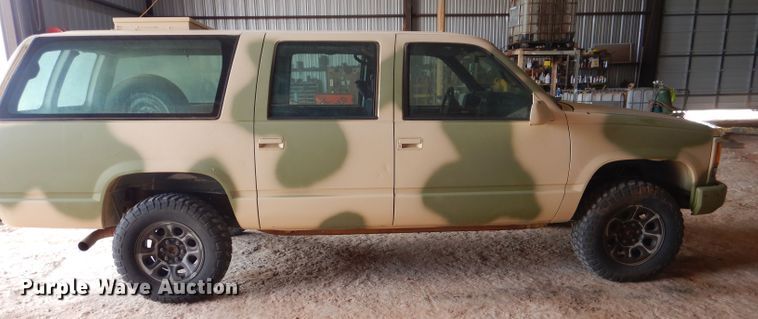image for item HC9167 1997 Chevrolet Suburban  SUV