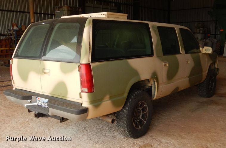 image for item HC9167 1997 Chevrolet Suburban  SUV