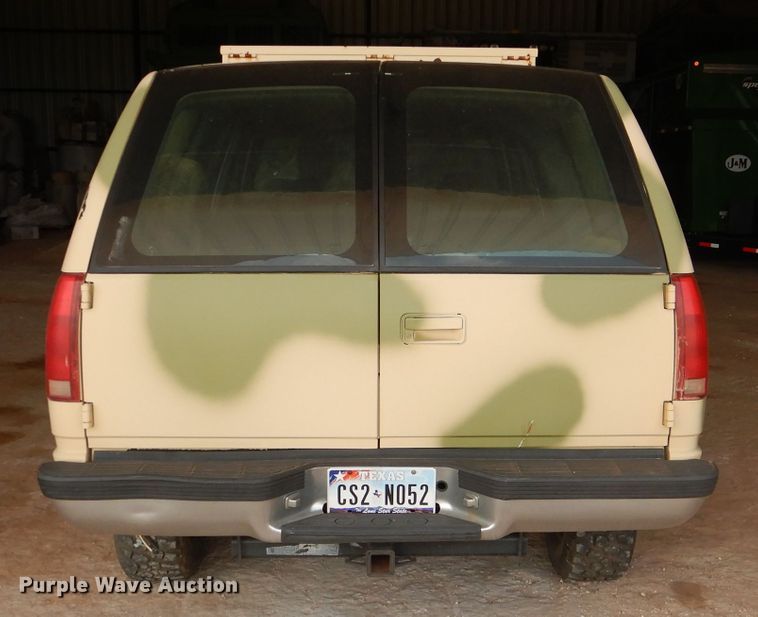 image for item HC9167 1997 Chevrolet Suburban  SUV