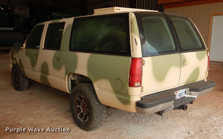 image for item HC9167 1997 Chevrolet Suburban  SUV