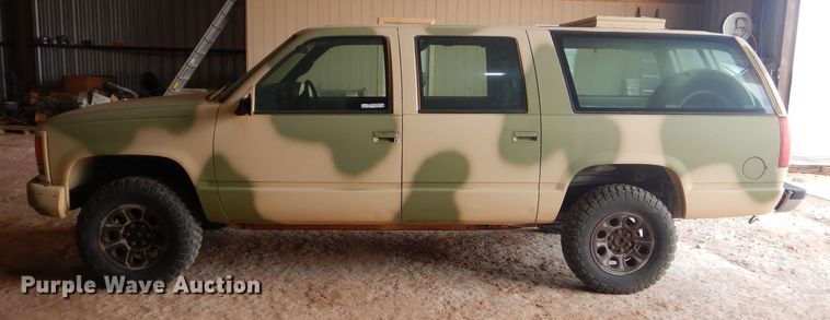 image for item HC9167 1997 Chevrolet Suburban  SUV