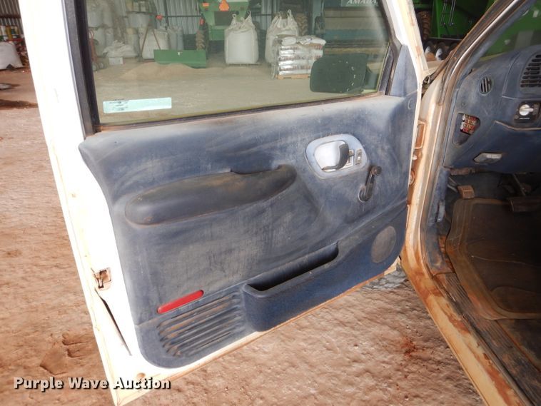 image for item HC9167 1997 Chevrolet Suburban  SUV