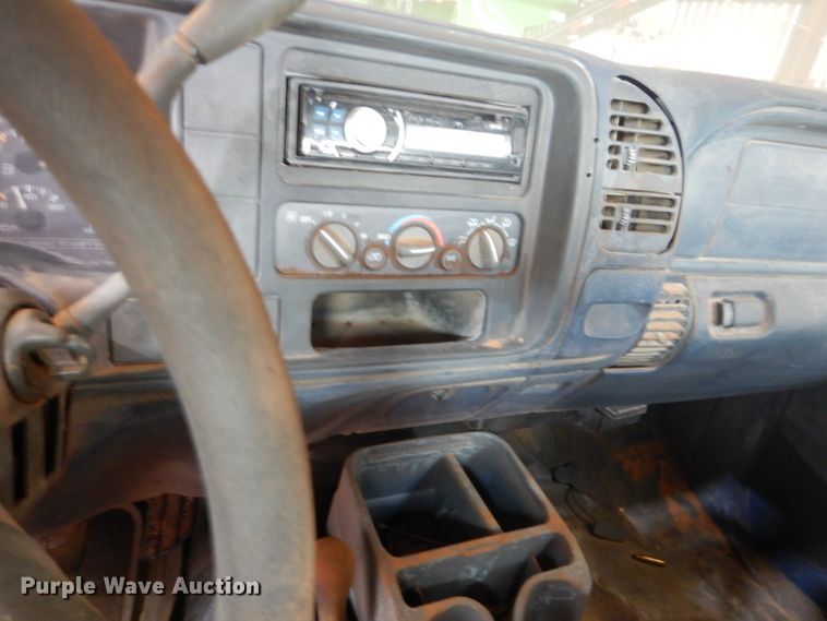 image for item HC9167 1997 Chevrolet Suburban  SUV