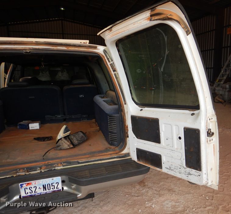 image for item HC9167 1997 Chevrolet Suburban  SUV