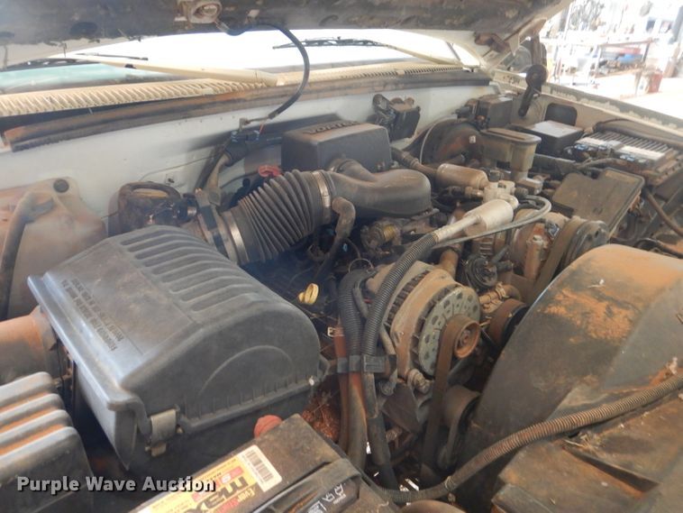 image for item HC9167 1997 Chevrolet Suburban  SUV