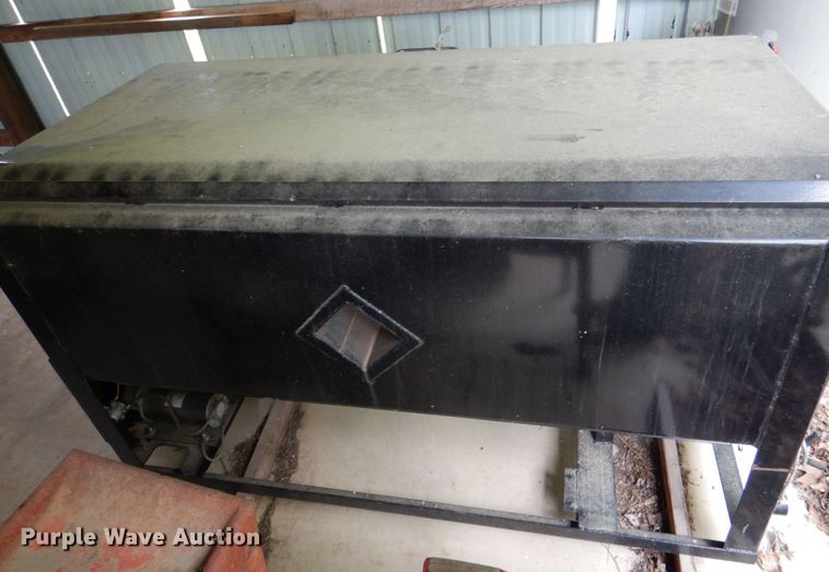 image for item HC9252 3C Cattle Feeders  automatic feeder