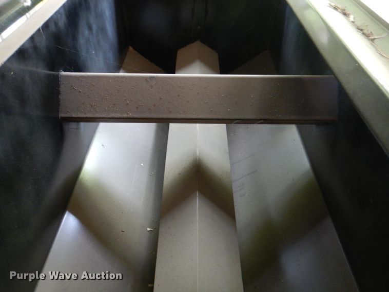 image for item HC9252 3C Cattle Feeders  automatic feeder