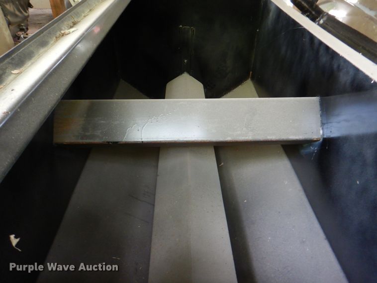 image for item HC9252 3C Cattle Feeders  automatic feeder