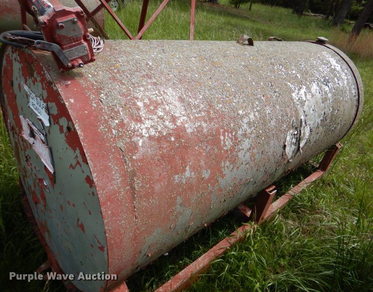 image for item HC9268 Fuel tank and pump