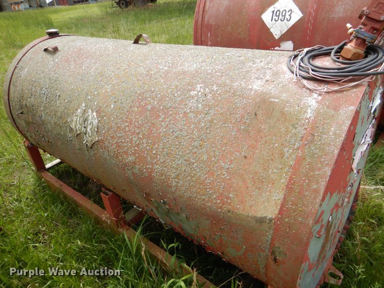 image for item HC9268 Fuel tank and pump