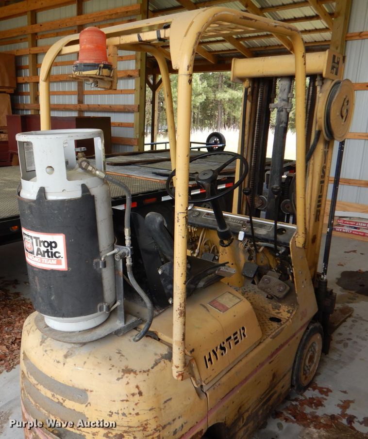 image for item HC9273 Hyster S30A  forklift