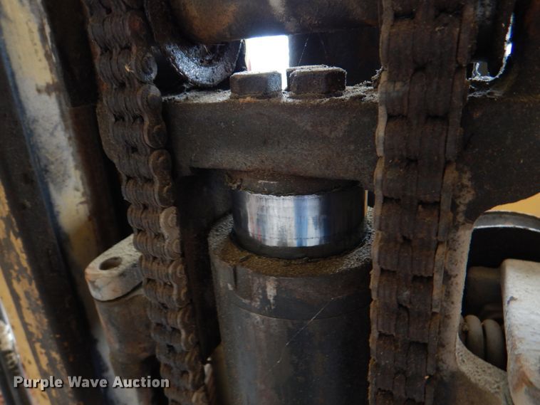 image for item HC9273 Hyster S30A  forklift