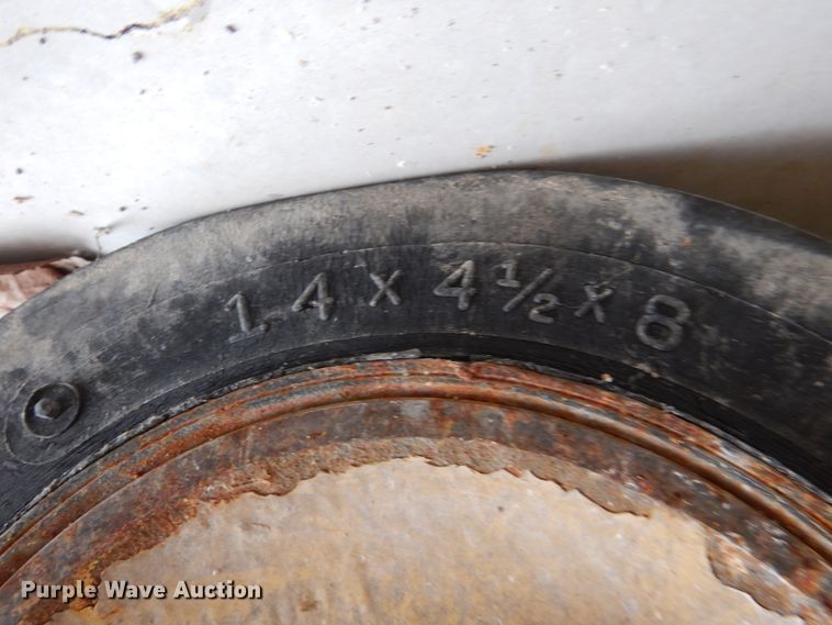 image for item HC9273 Hyster S30A  forklift