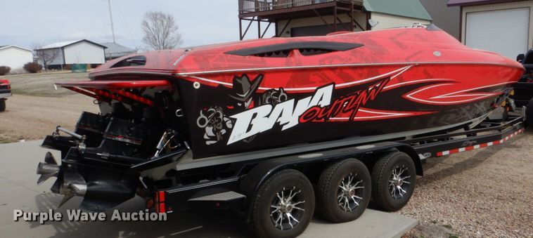 image for item HE9579 1997 Baja Outlaw  boat