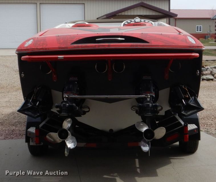 image for item HE9579 1997 Baja Outlaw  boat