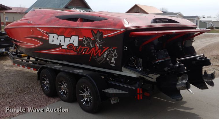 image for item HE9579 1997 Baja Outlaw  boat