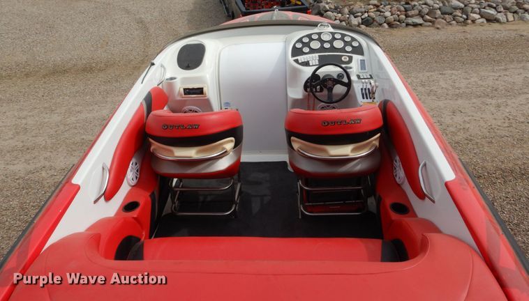 image for item HE9579 1997 Baja Outlaw  boat