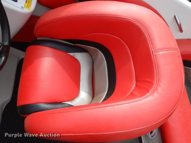 image for item HE9579 1997 Baja Outlaw  boat