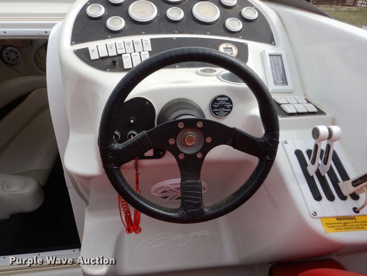 image for item HE9579 1997 Baja Outlaw  boat