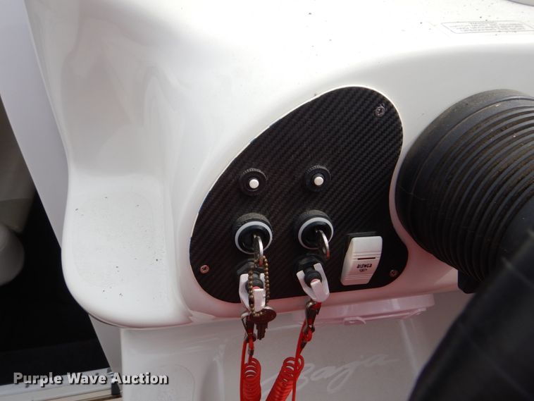 image for item HE9579 1997 Baja Outlaw  boat