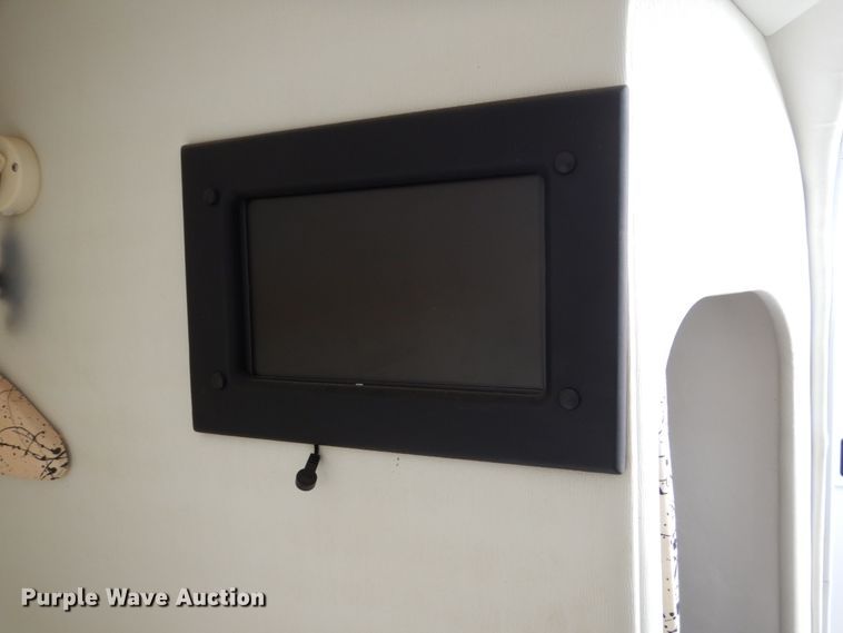 image for item HE9579 1997 Baja Outlaw  boat