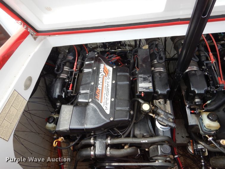 image for item HE9579 1997 Baja Outlaw  boat