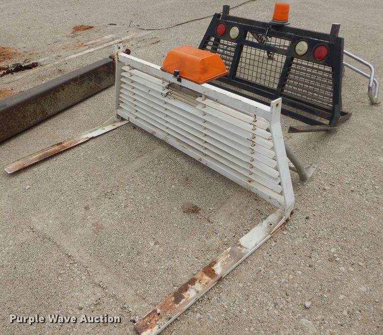 image for item HF9205 (4) headache racks