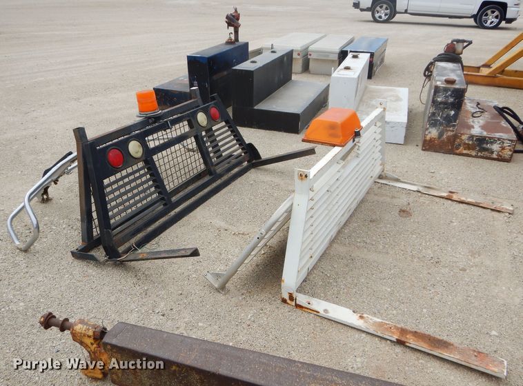 image for item HF9205 (4) headache racks