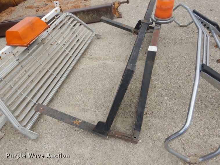 image for item HF9205 (4) headache racks