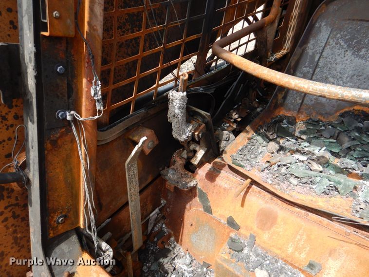 image for item HL9447 2005 Case 85XT  skid steer loader