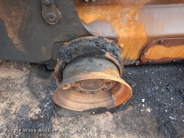 image for item HL9447 2005 Case 85XT  skid steer loader