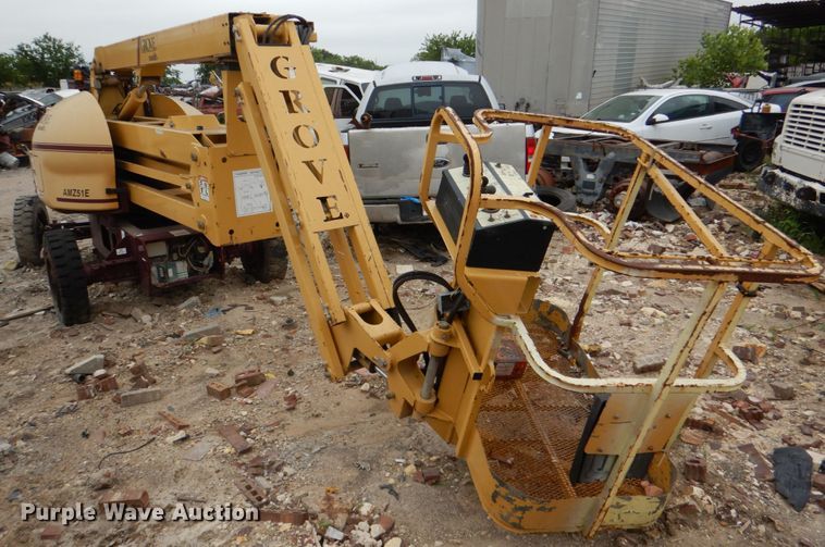 image for item HL9456 1999 Grove AMZ51E  boom lift