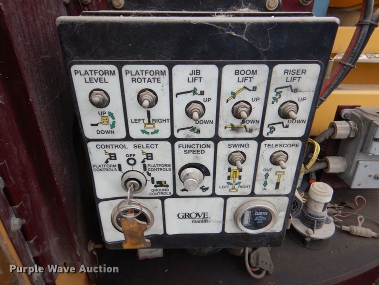 image for item HL9456 1999 Grove AMZ51E  boom lift