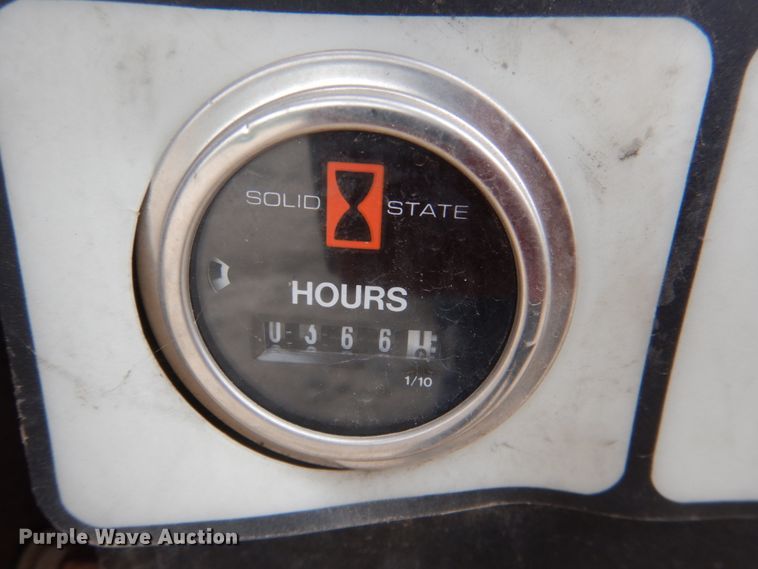 image for item HL9456 1999 Grove AMZ51E  boom lift