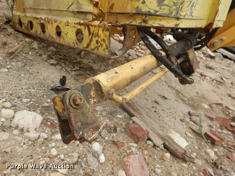 image for item HL9456 1999 Grove AMZ51E  boom lift