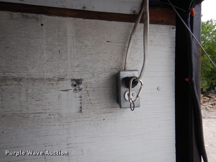 image for item HL9459 1995 Haulmark  enclosed cargo trailer