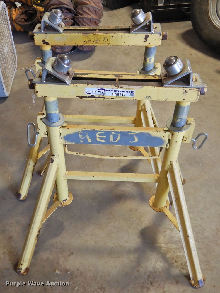 image for item HN9144 Sumner Manufacturing Pro-Roll  pipe stands