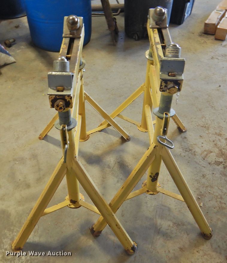 image for item HN9144 Sumner Manufacturing Pro-Roll  pipe stands