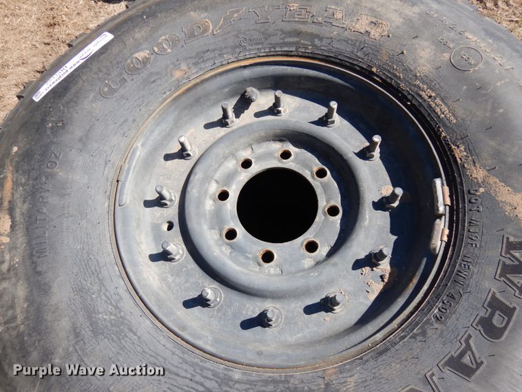 image for item HR9152 (4) tires