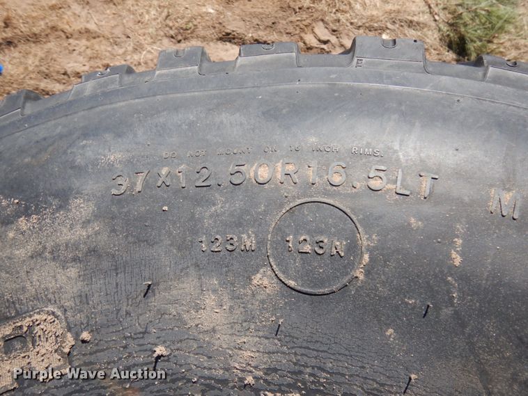 image for item HR9152 (4) tires