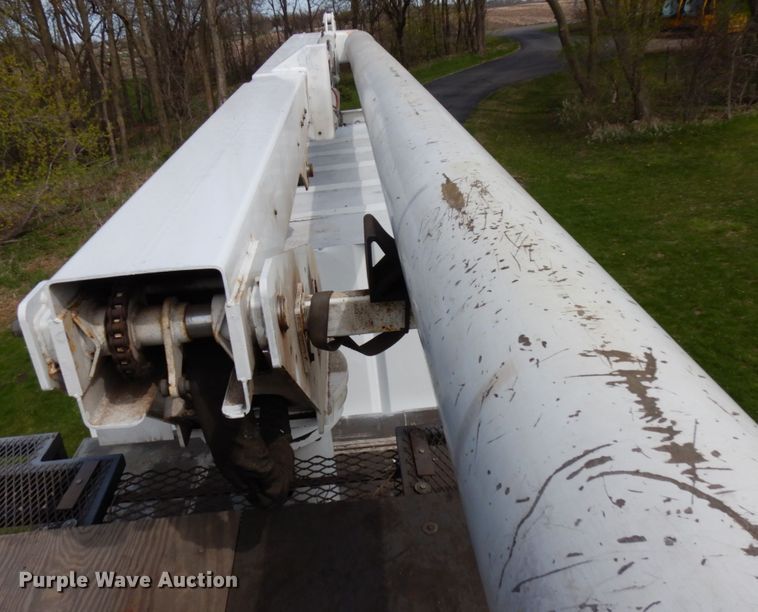 image for item HR9249 2004 GMC C7500  forestry bucket truck