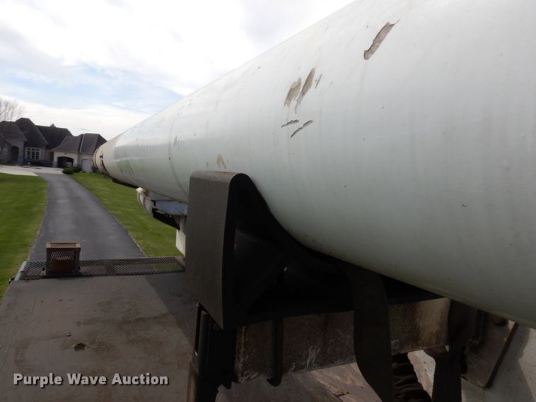 image for item HR9249 2004 GMC C7500  forestry bucket truck