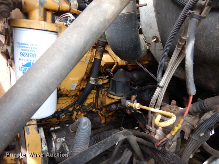 image for item HR9249 2004 GMC C7500  forestry bucket truck