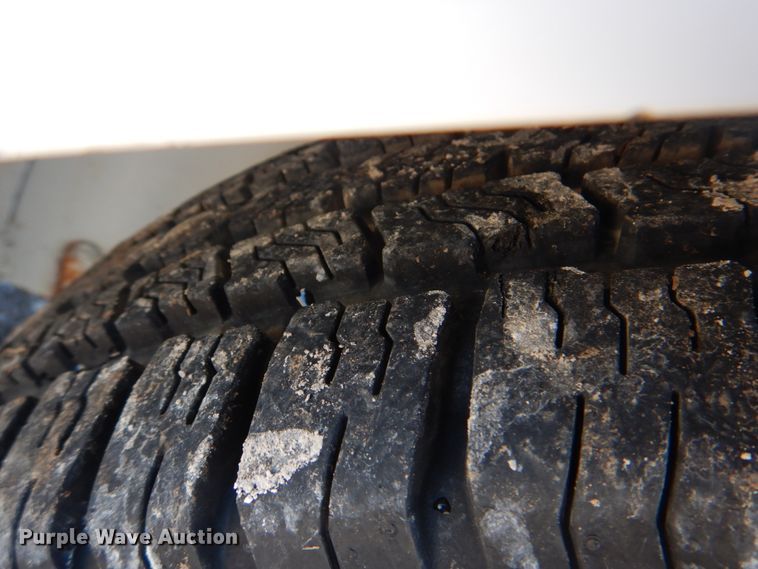 image for item HX9235 2013 Contract Manufacuring CMC5240  enclosed cargo trailer