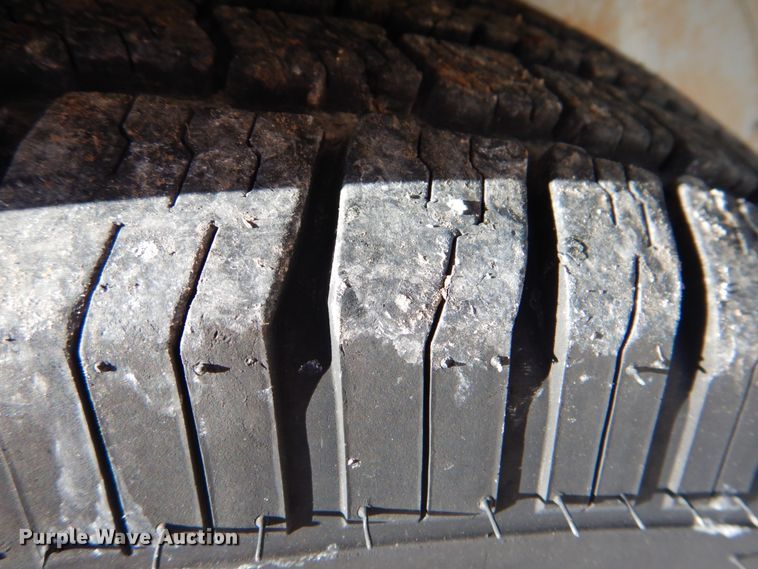 image for item HX9235 2013 Contract Manufacuring CMC5240  enclosed cargo trailer